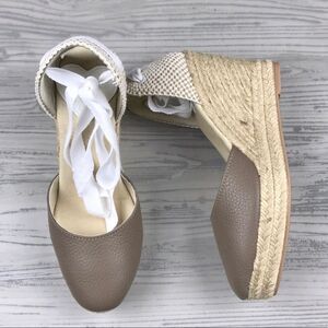 Pineapples and love wedge leather espadrilles.